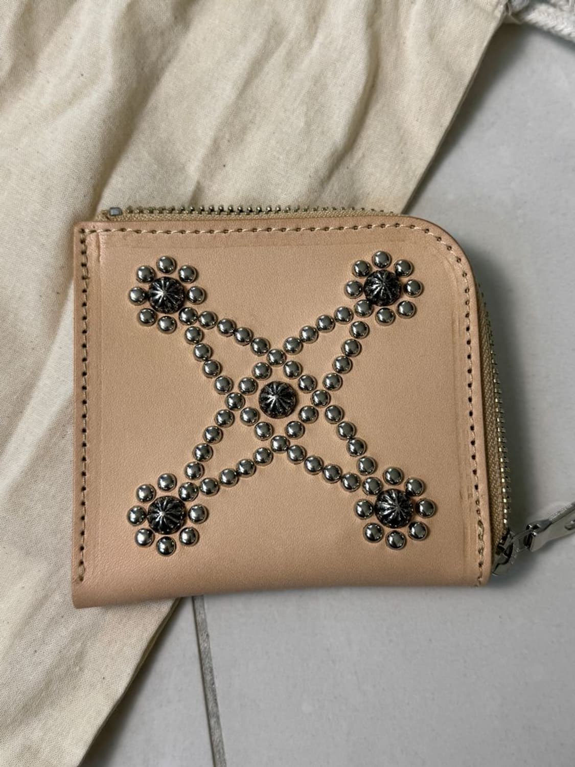 STUDDED WALLET 스터드 지갑 상품이미지4