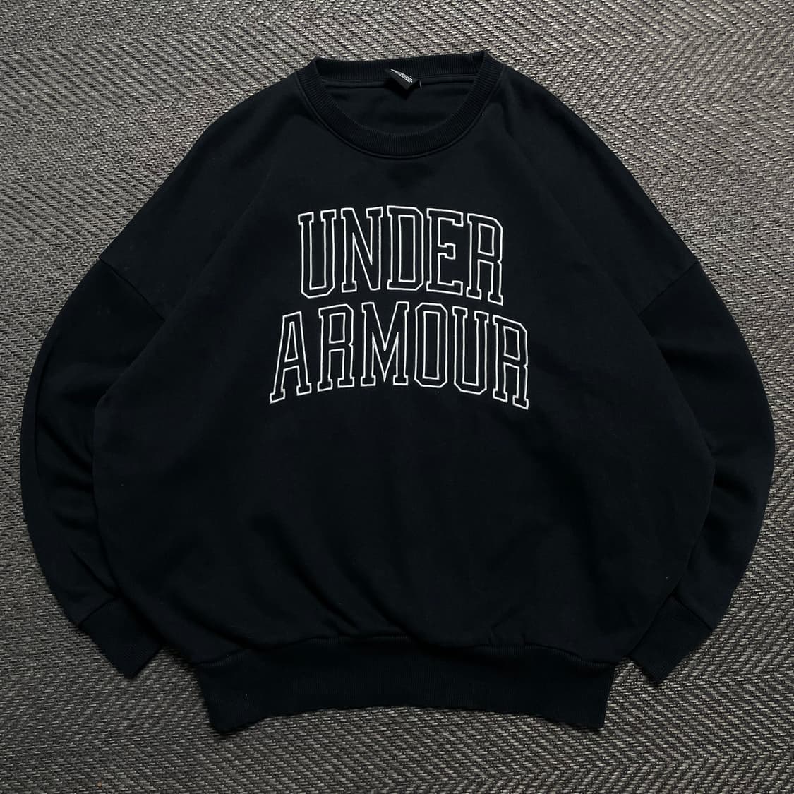 언더아머 빅로고 헤비웨이트 박시핏 크루넥 맨투맨y 5313 상품이미지2