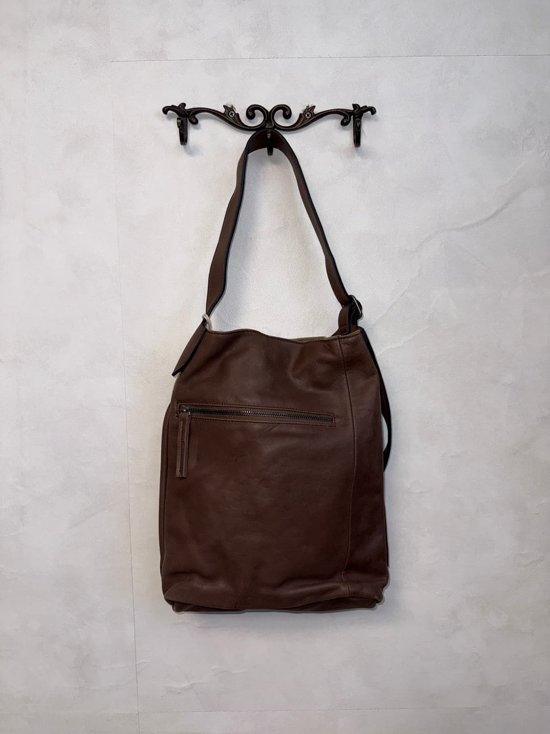Brown cow skin calf fur shoulder bag 상품이미지4