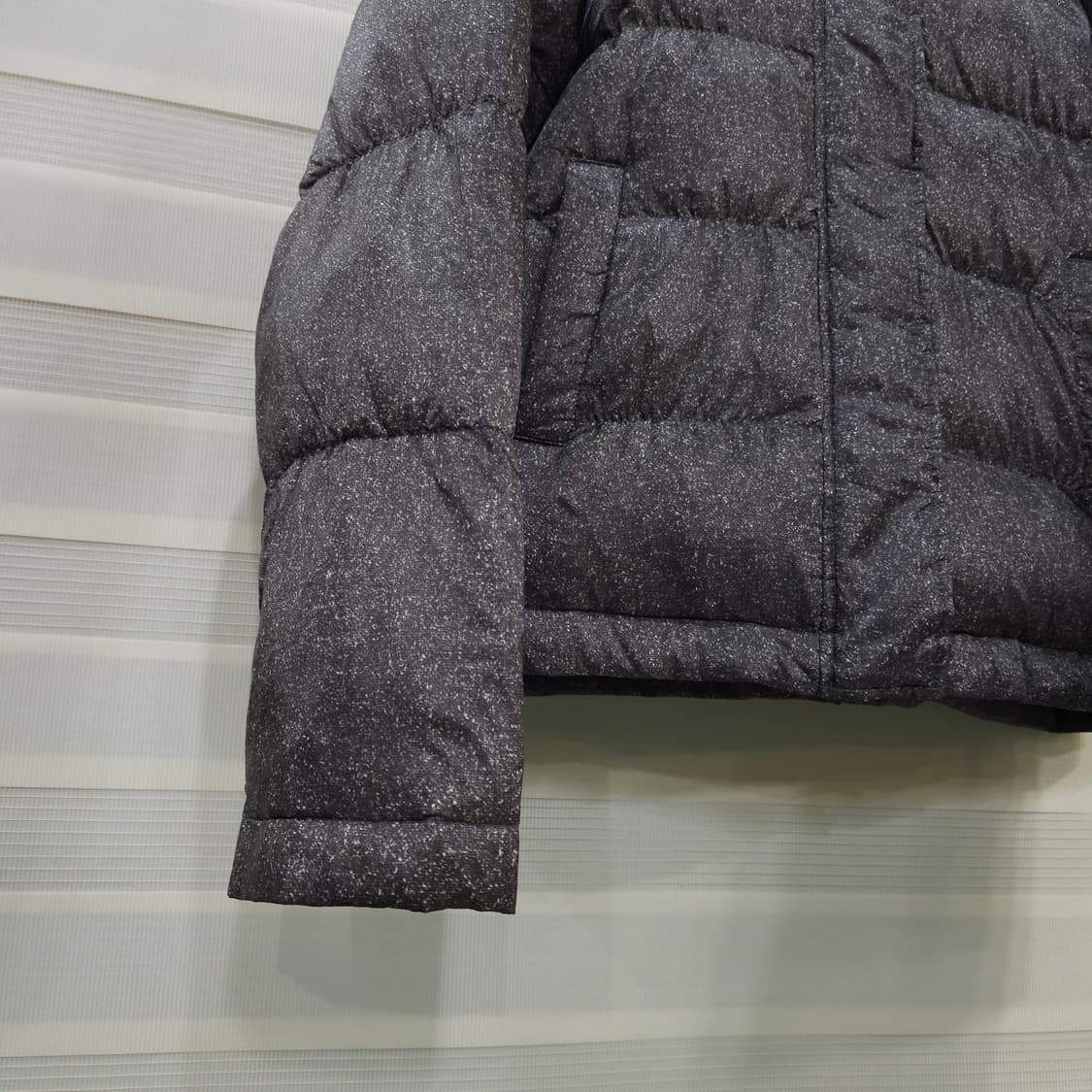 띠어리 후드집업 다운자켓- 우먼S 상품이미지3