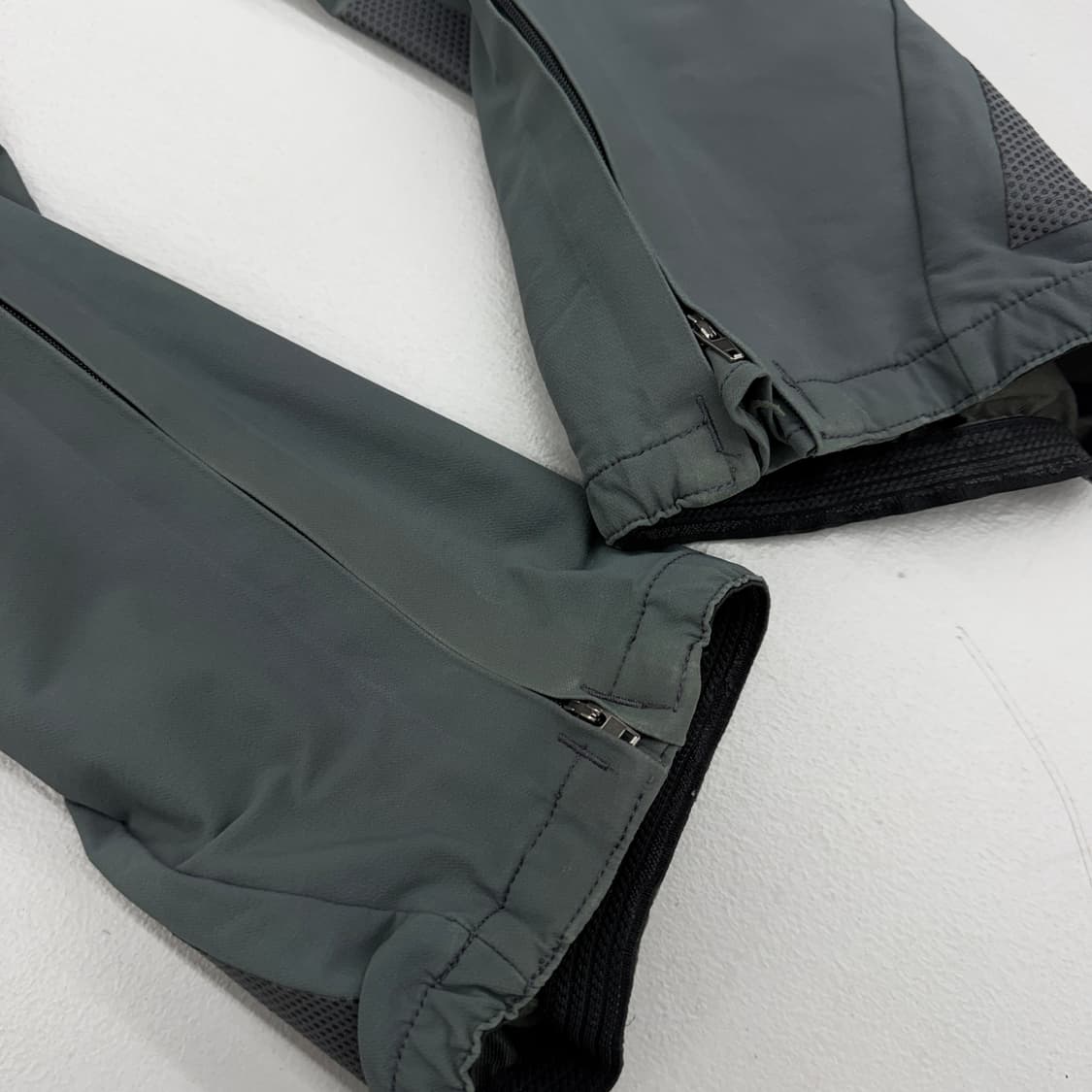 마운틴하드웨어 고프코어 테크니컬 나일론 팬츠 상품이미지4