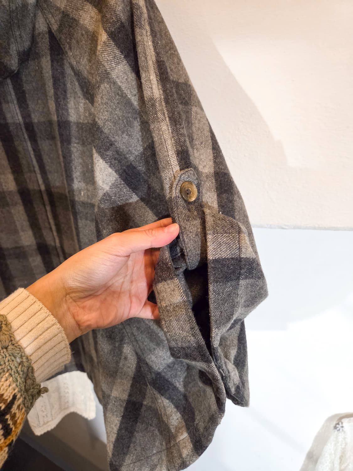 그레이 체크 케이프 울 코트 상품이미지8