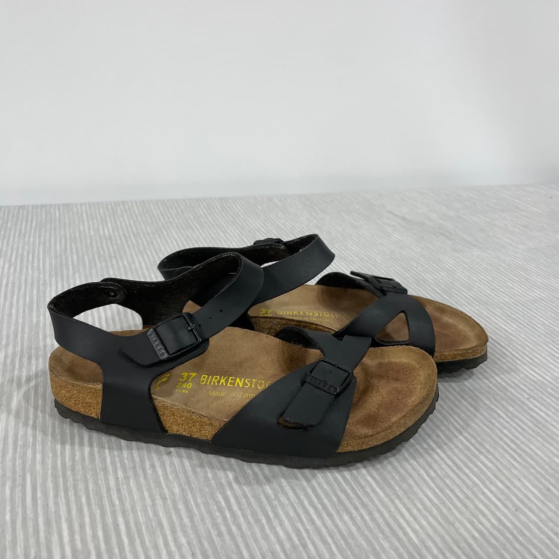 837) 버켄스탁 리오 샌들 240mm 상품이미지1