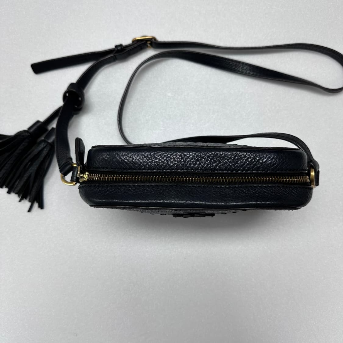 TORY BURCH 토리버치 스티치 가죽 크로스백 상품이미지3