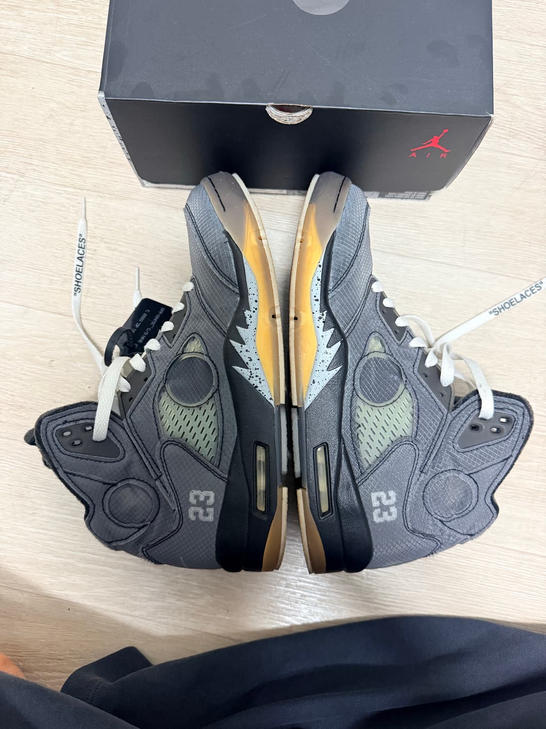 나이키 오프화이트 조던5 모슬린 280 상품이미지4