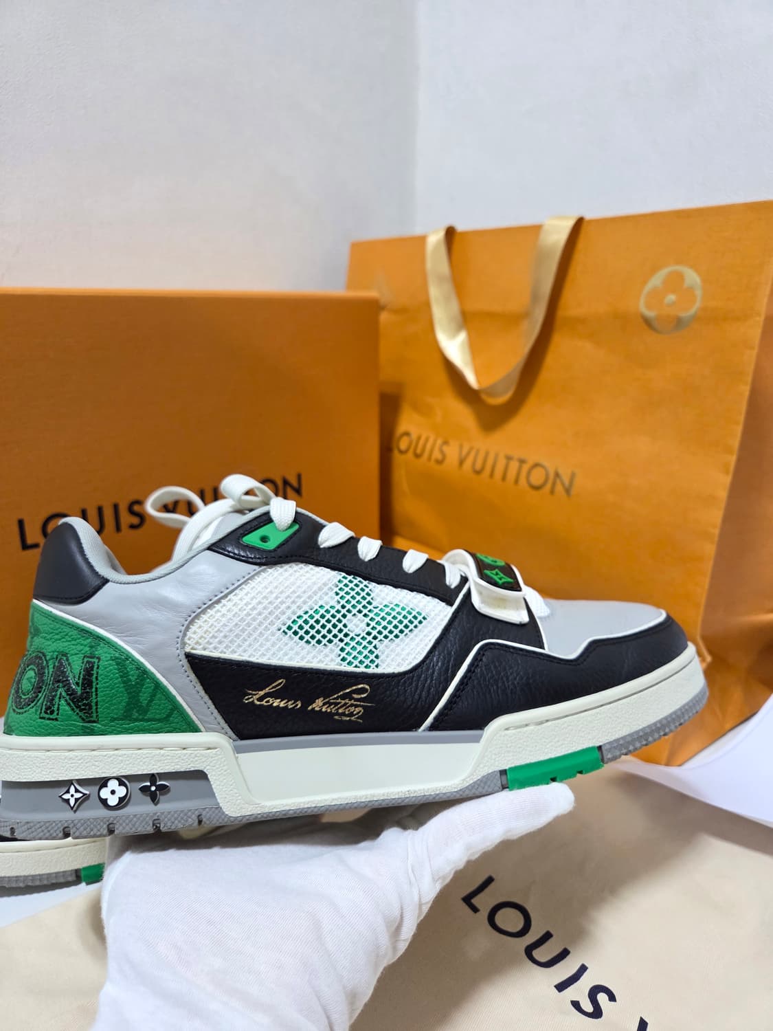 루이비통 벨크로 트레이너 스니커즈 9.5 Size 상품이미지5