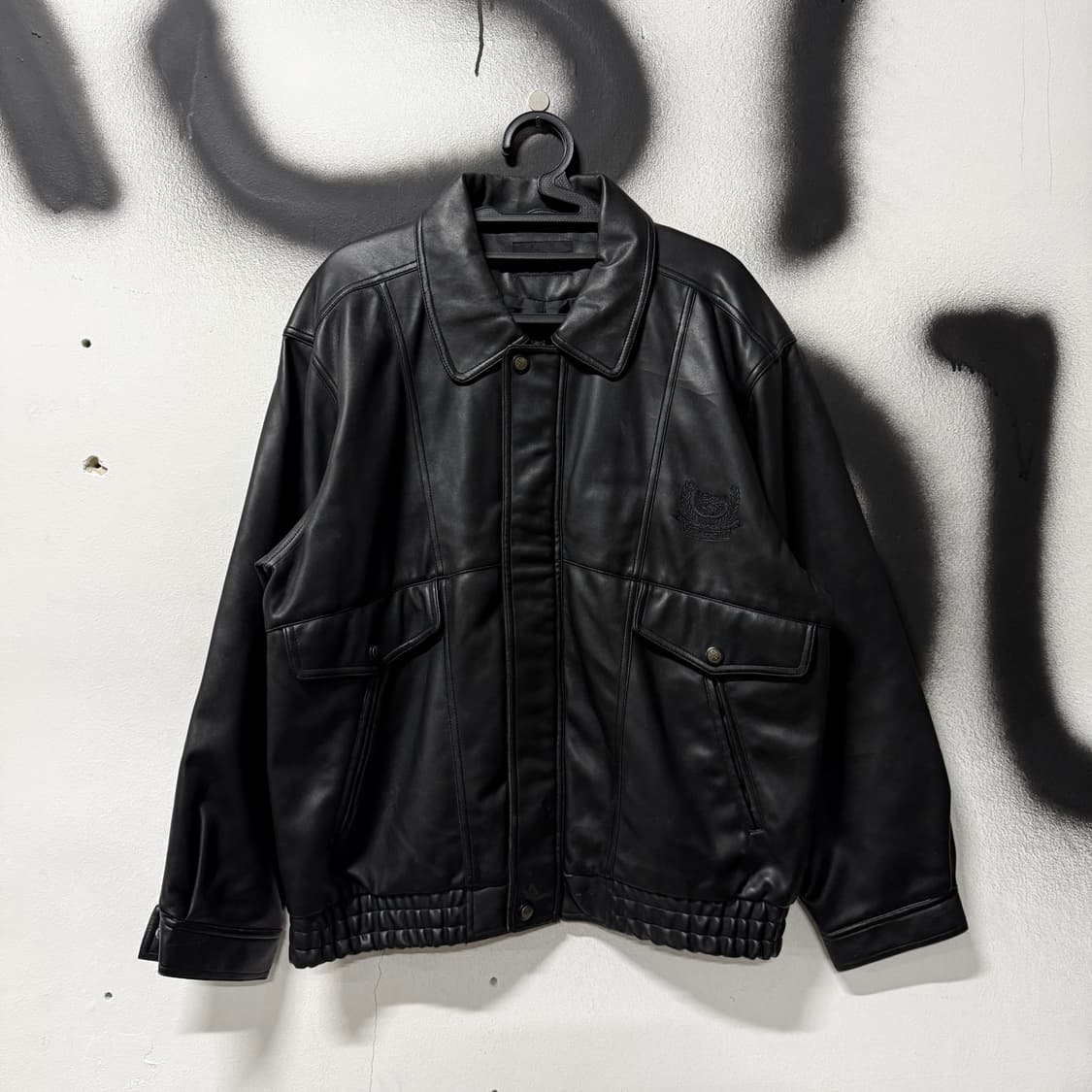 VTG 빈티지 자수 디테일 가죽 A2 봄버 자켓 상품이미지1