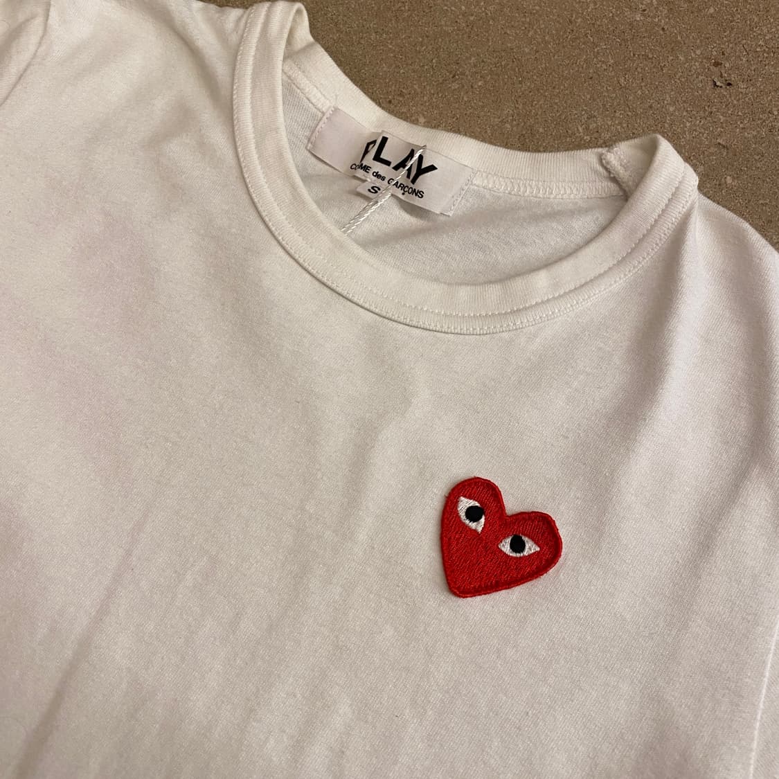 꼼데가르송 플레이 티셔츠 상품이미지3