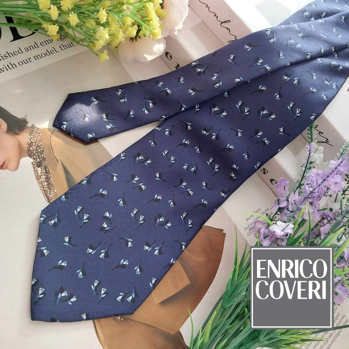 엔리코 코베리 실크 네이비 플라워 넥타이 9.5cm A+등급 K1301
 상품이미지1