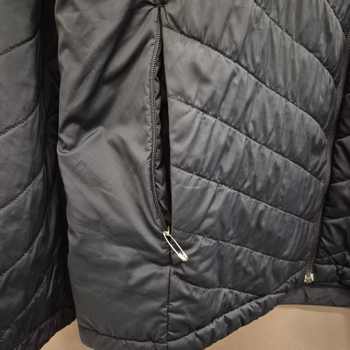 노스페이스 브이모션 경량패딩 110 상품이미지3