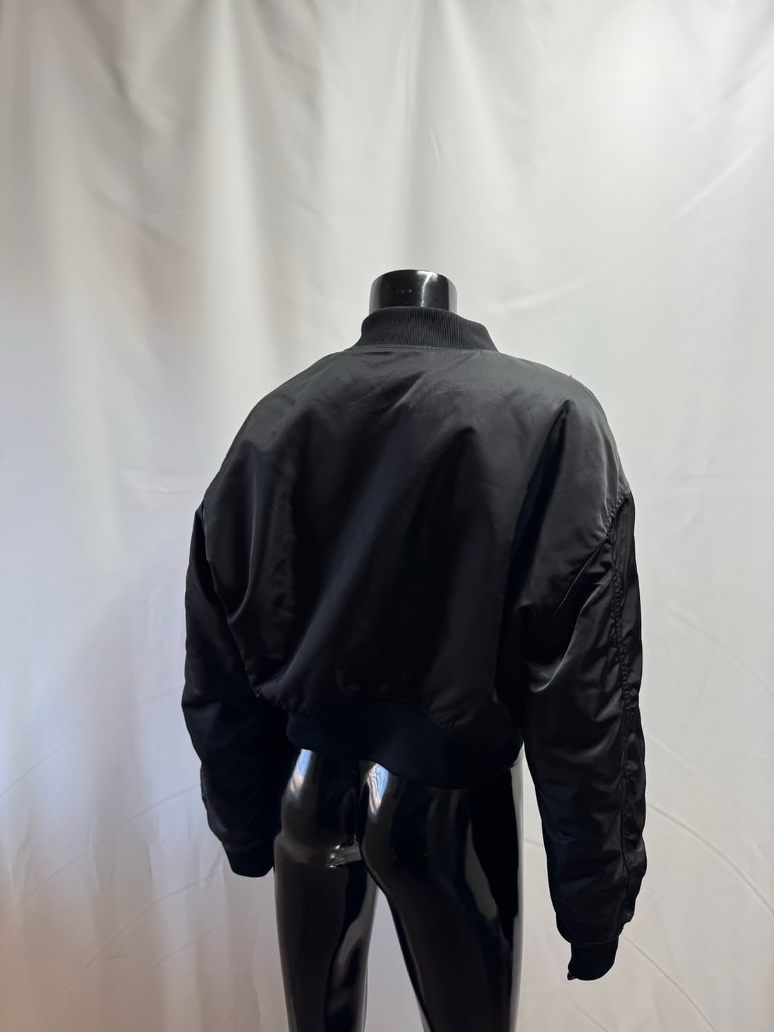 musinsa standard 크롭 ma-1 보머 재킷 상품이미지3