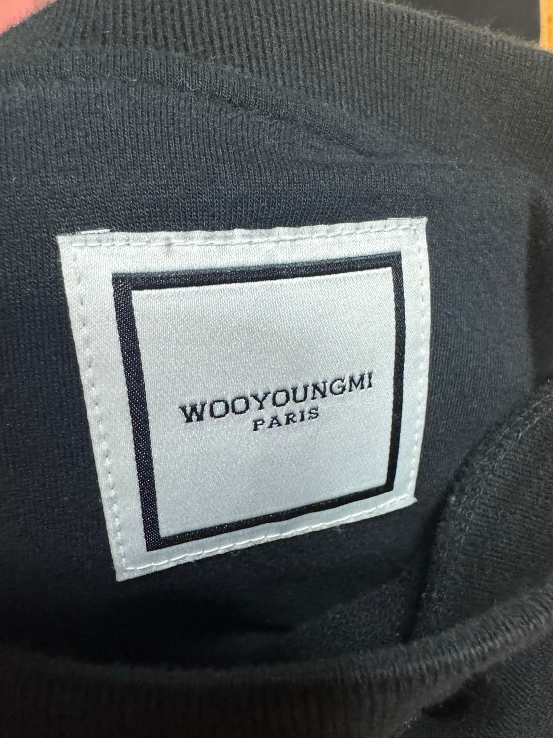 우영미 스퀘어 라벨 스웨트셔츠 블랙 - 22SS 상품이미지5