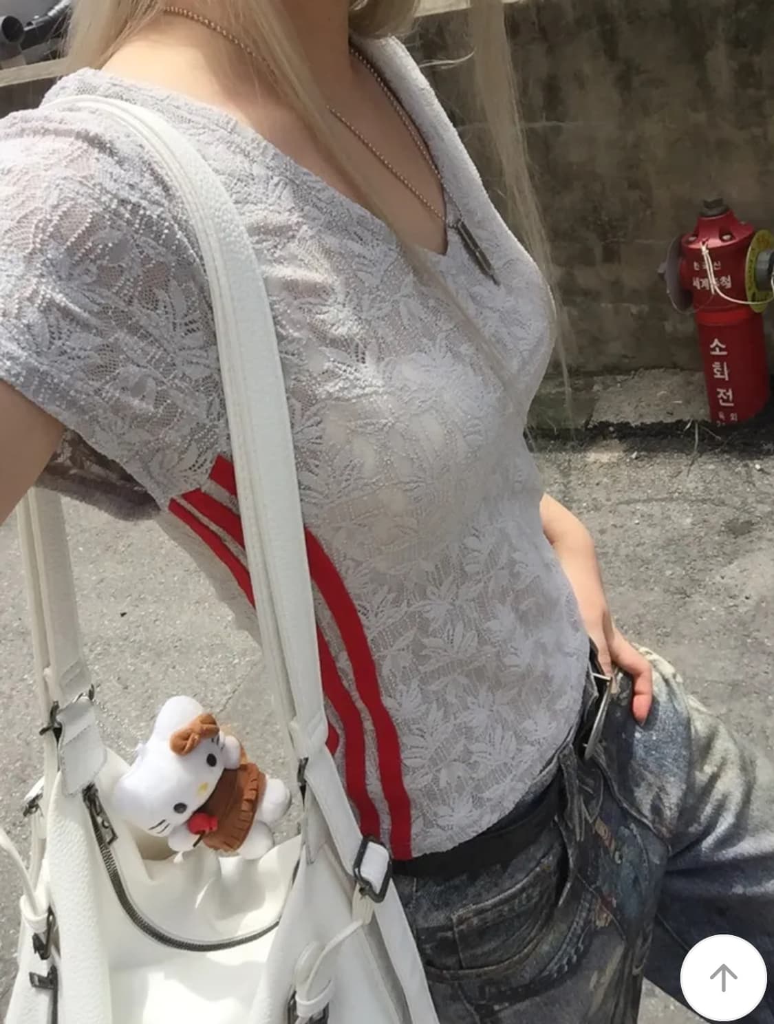 논콜맨션 lace track v-neck T 그래이 상품이미지1