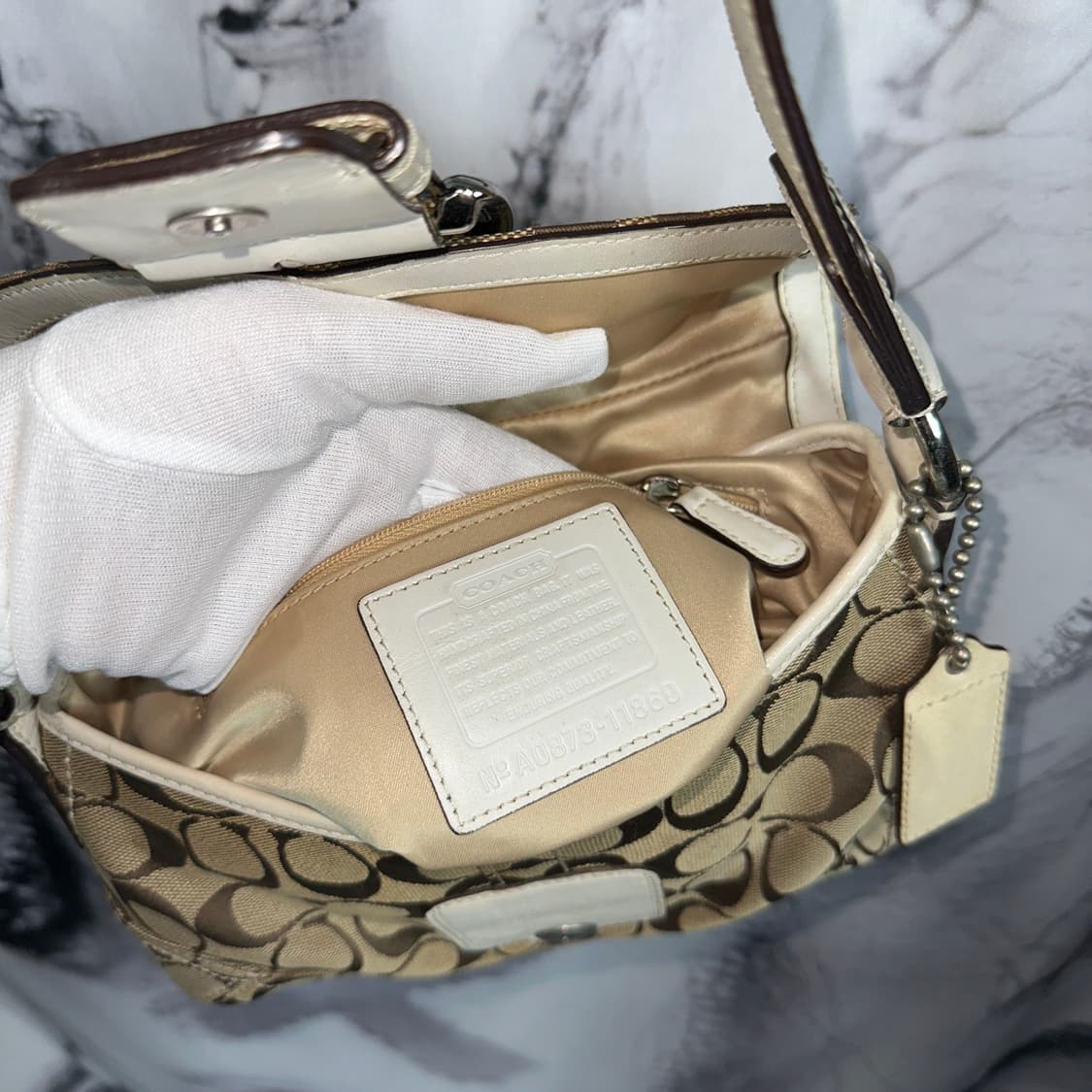 코치 숄더백 상품이미지8