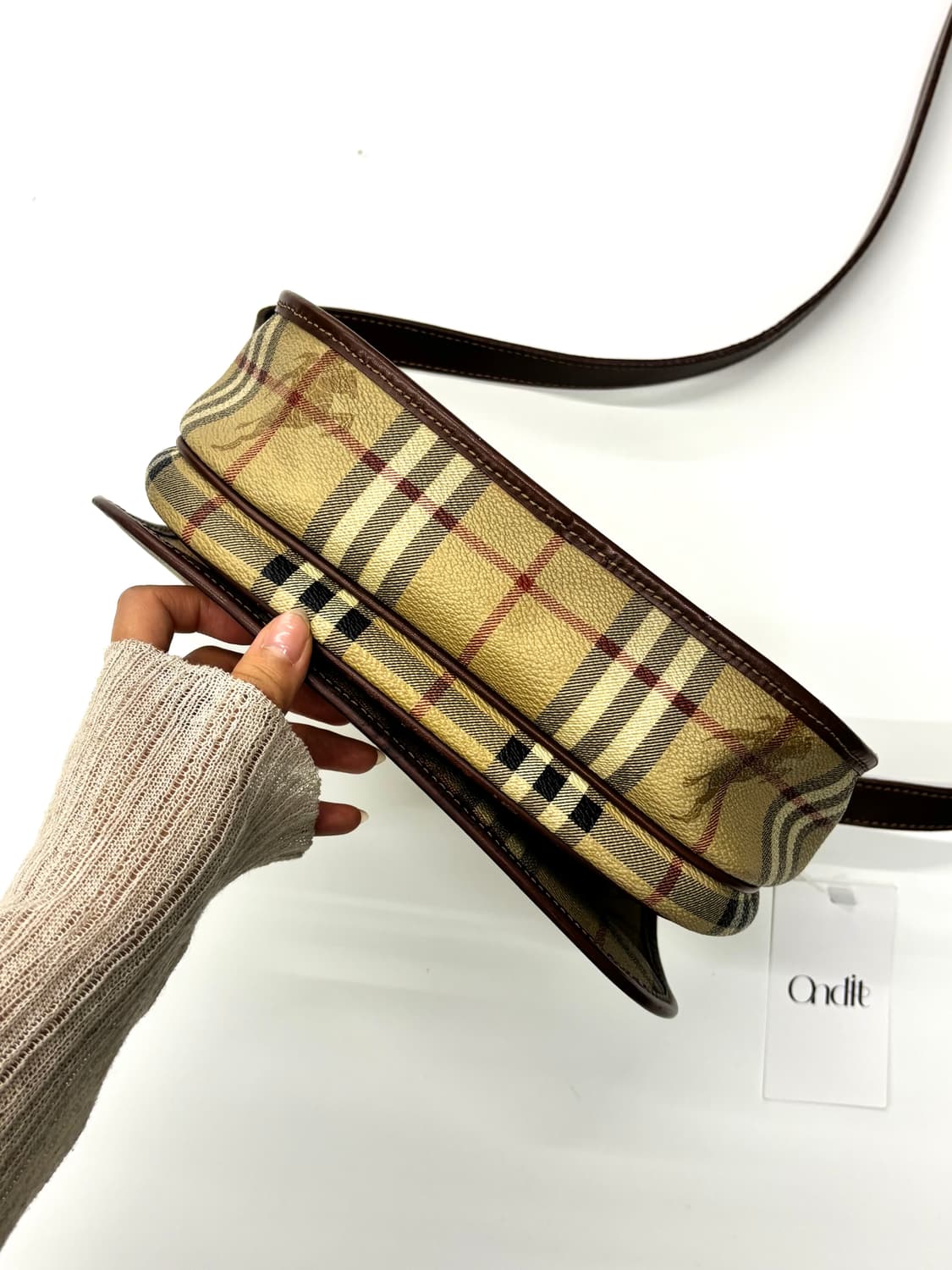 Burberry 버버리 노바체크 호스페리 호보 크로스백 상품이미지5