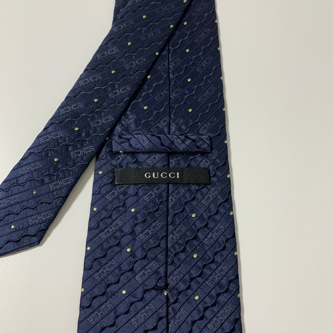 구찌(GUCCI) 명품 GG모노그램 넥타이 B+등급 9.4cm 상품이미지4