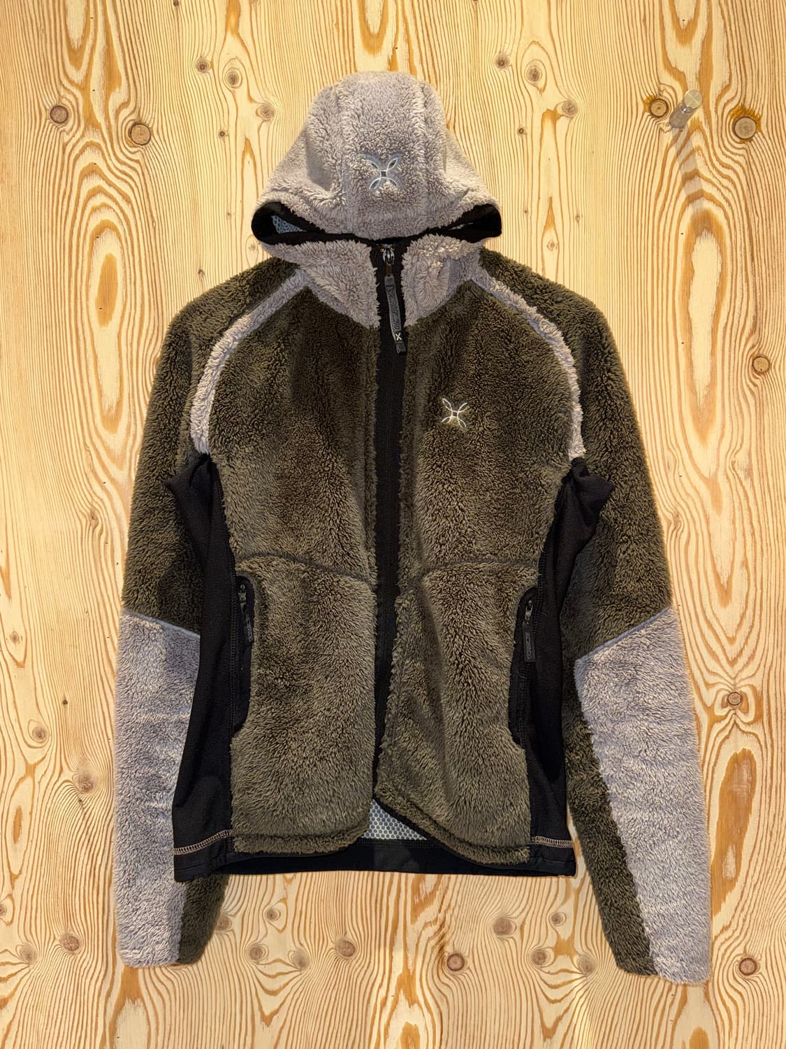 몬츄라 마운틴 후드집업 상품이미지1