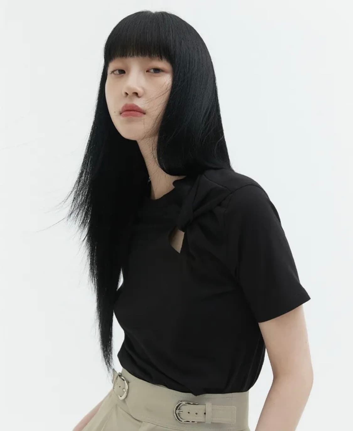 해바이해킴 컷팅 홀 티셔츠 블랙 상품이미지2