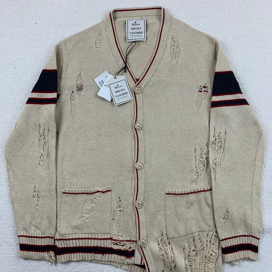 메종 미하라 야스히로 비대칭 크러쉬 니트 가디건 베이지 상품이미지2