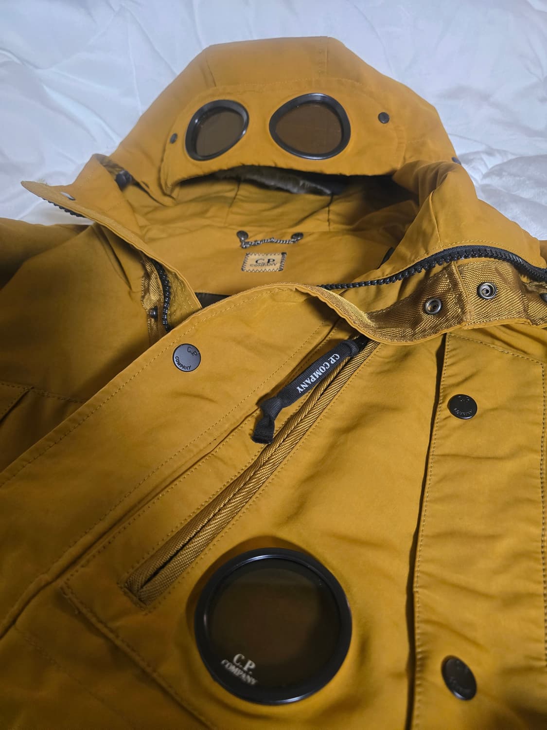 [국내정품] C.P. Company 고글 후드 필드 자켓 (105) 상품이미지4
