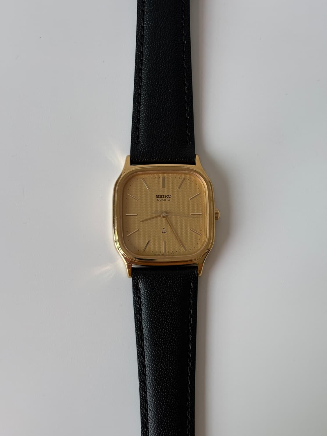 1980s Chariot Texture Gold Square Quartz 상품이미지1