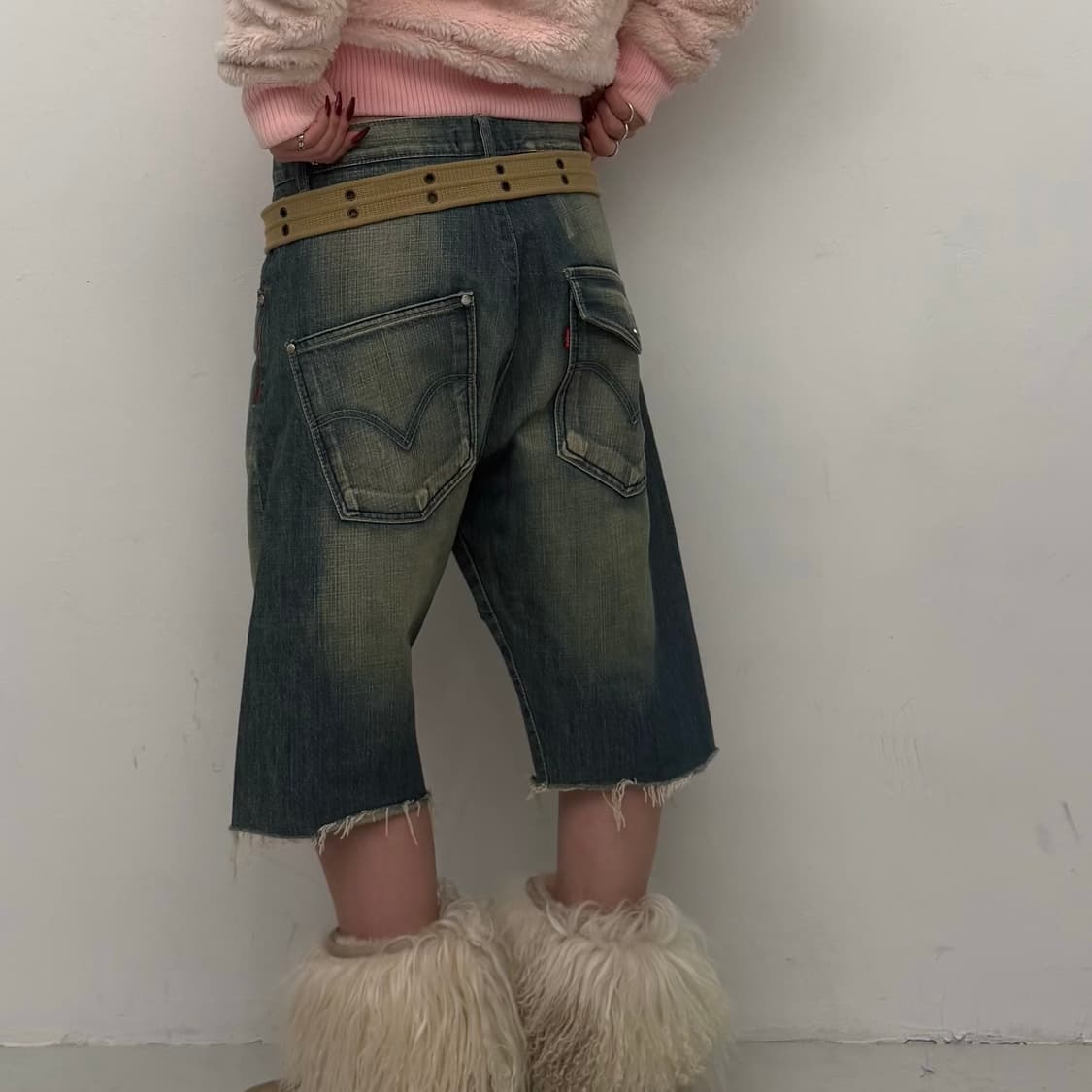 리바이스 엔지니어드 옐로우 워싱 하프팬츠 상품이미지1