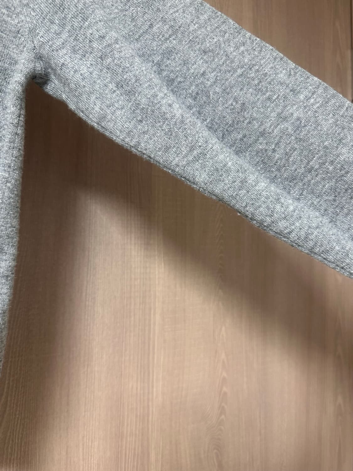 산드로 브이넥 니트  상품이미지8