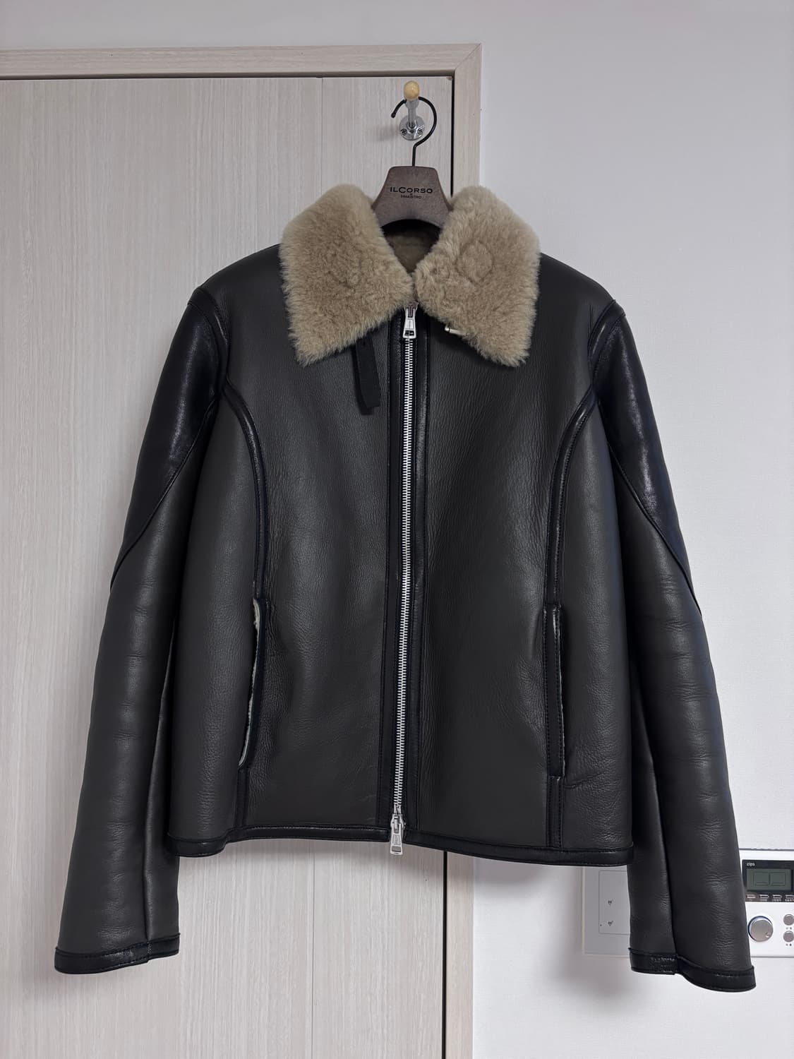 48 아워레가시 파일럿 자켓 무스탕 상품이미지1