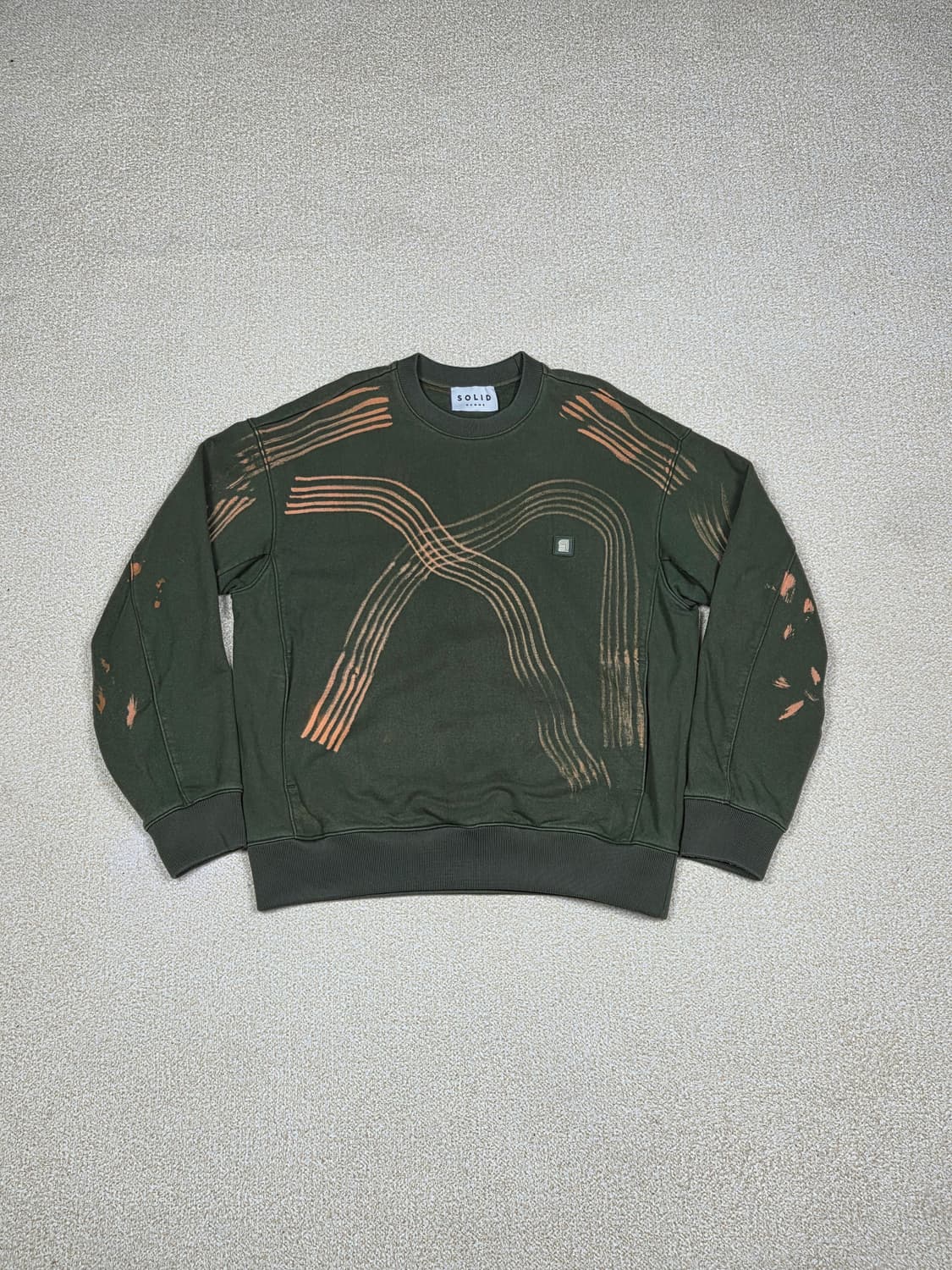 [솔리드옴므] SDHE 백로고 붓터치 맨투맨 | 00282 상품이미지1