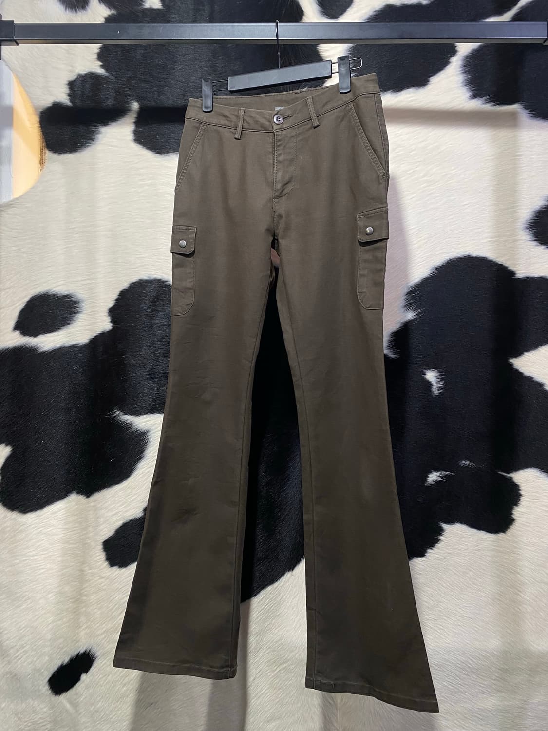 Et boite 로우라이즈 카키 부츠컷 카고팬츠 상품이미지2