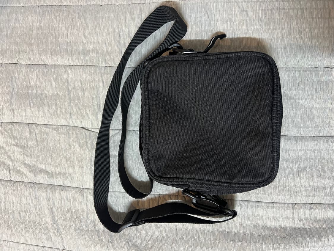 칼하트 윕 에센셜 백 스몰 블랙 판매 상품이미지2