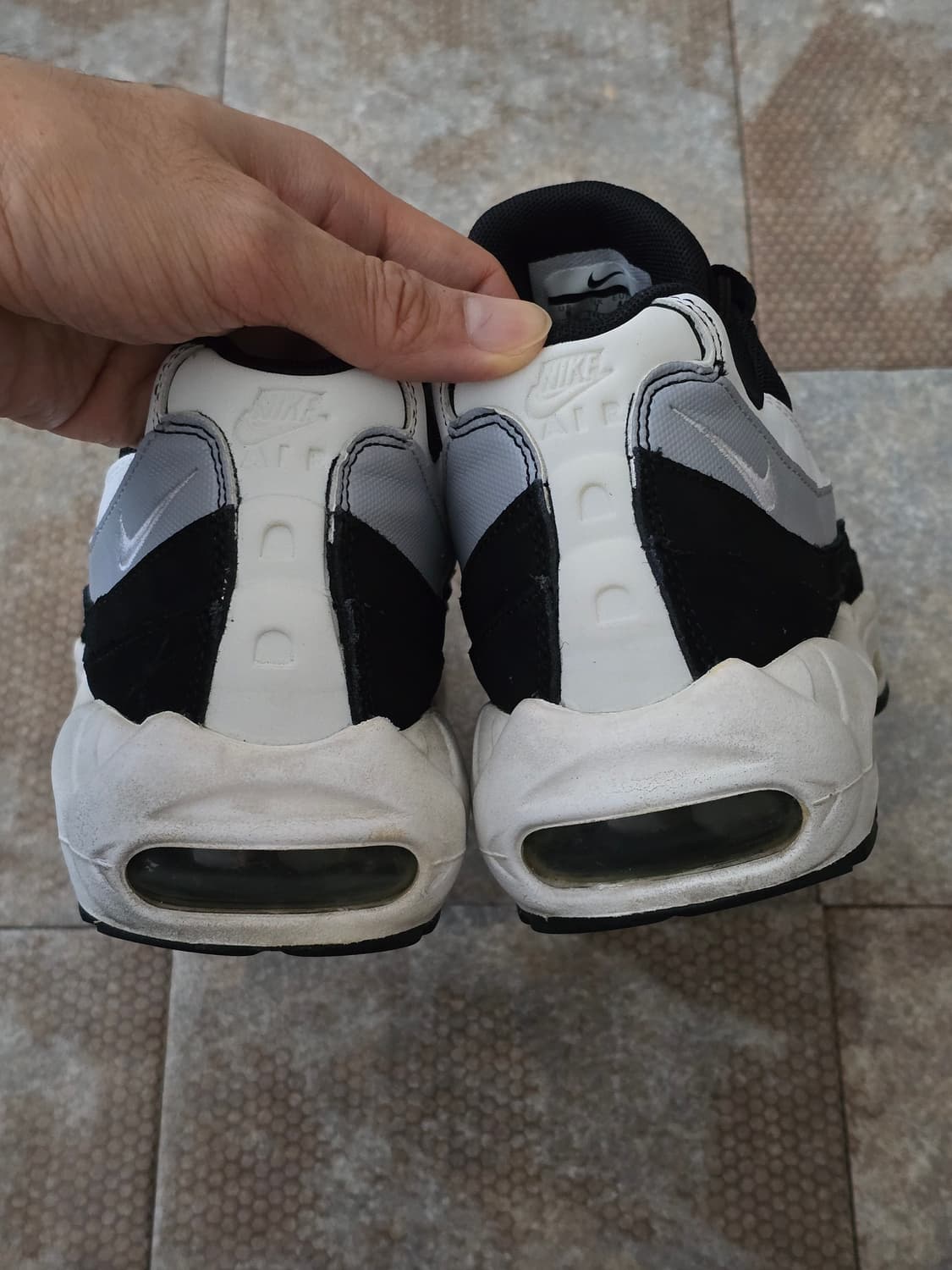 (260)나이키 에어맥스 95 에센셜 블랙 울프 그레이 상품이미지8