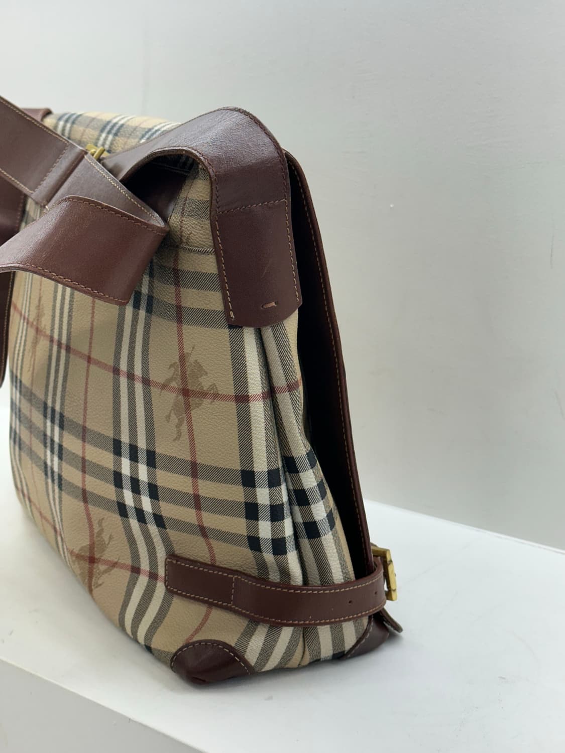 버버리 크로스백 상품이미지5