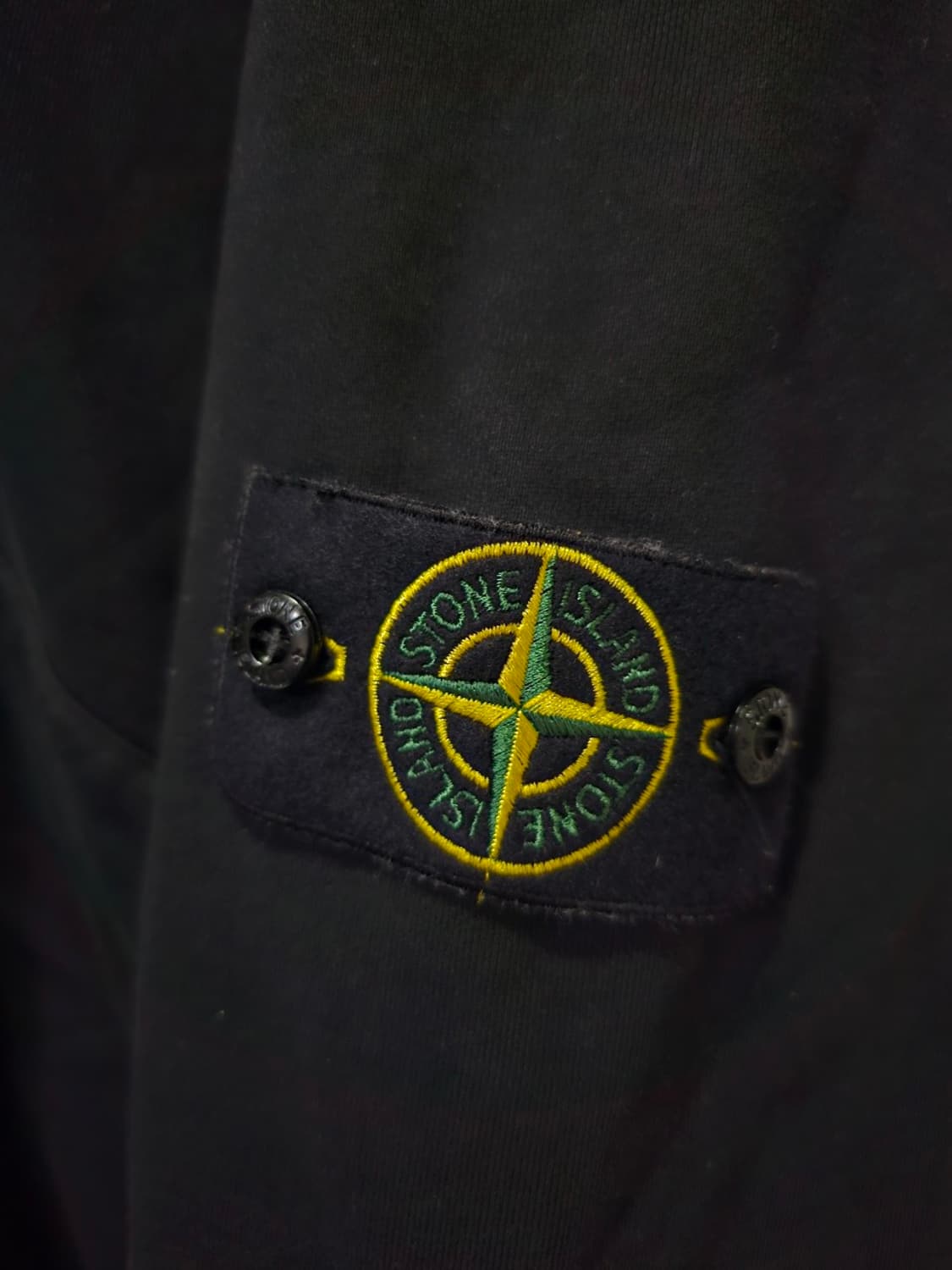 정품 25FW 스톤아일랜드 남성 레귤러핏 후드 집업 115 / 3XL 상품이미지4