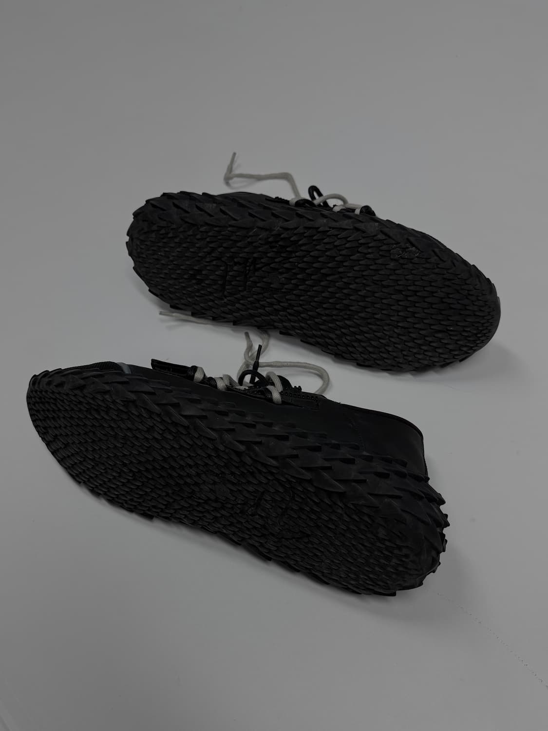 GIUSEPPE ZANOTTI 상품이미지1