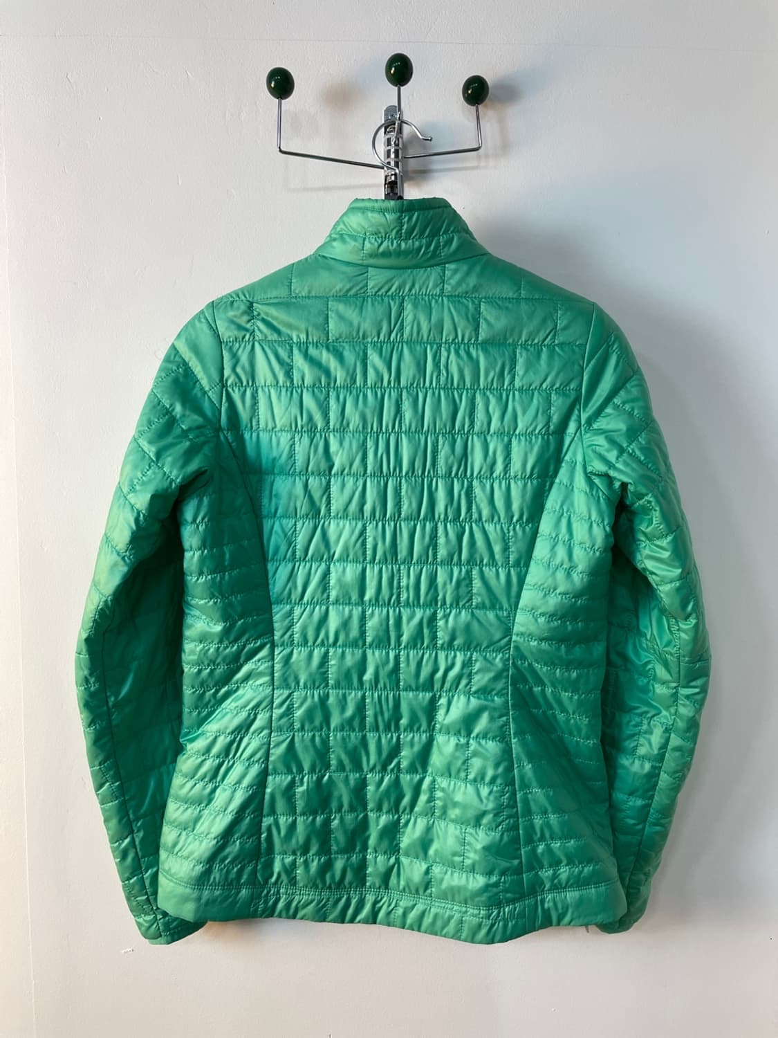 파타고니아 프리마로프트 경량 패딩  상품이미지3