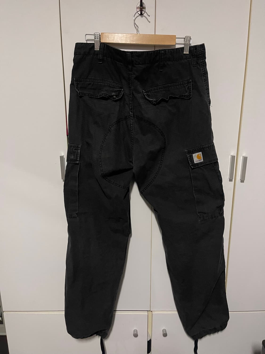 칼하트 WIP 레귤러 카고 바지 블랙 33/32 상품이미지2