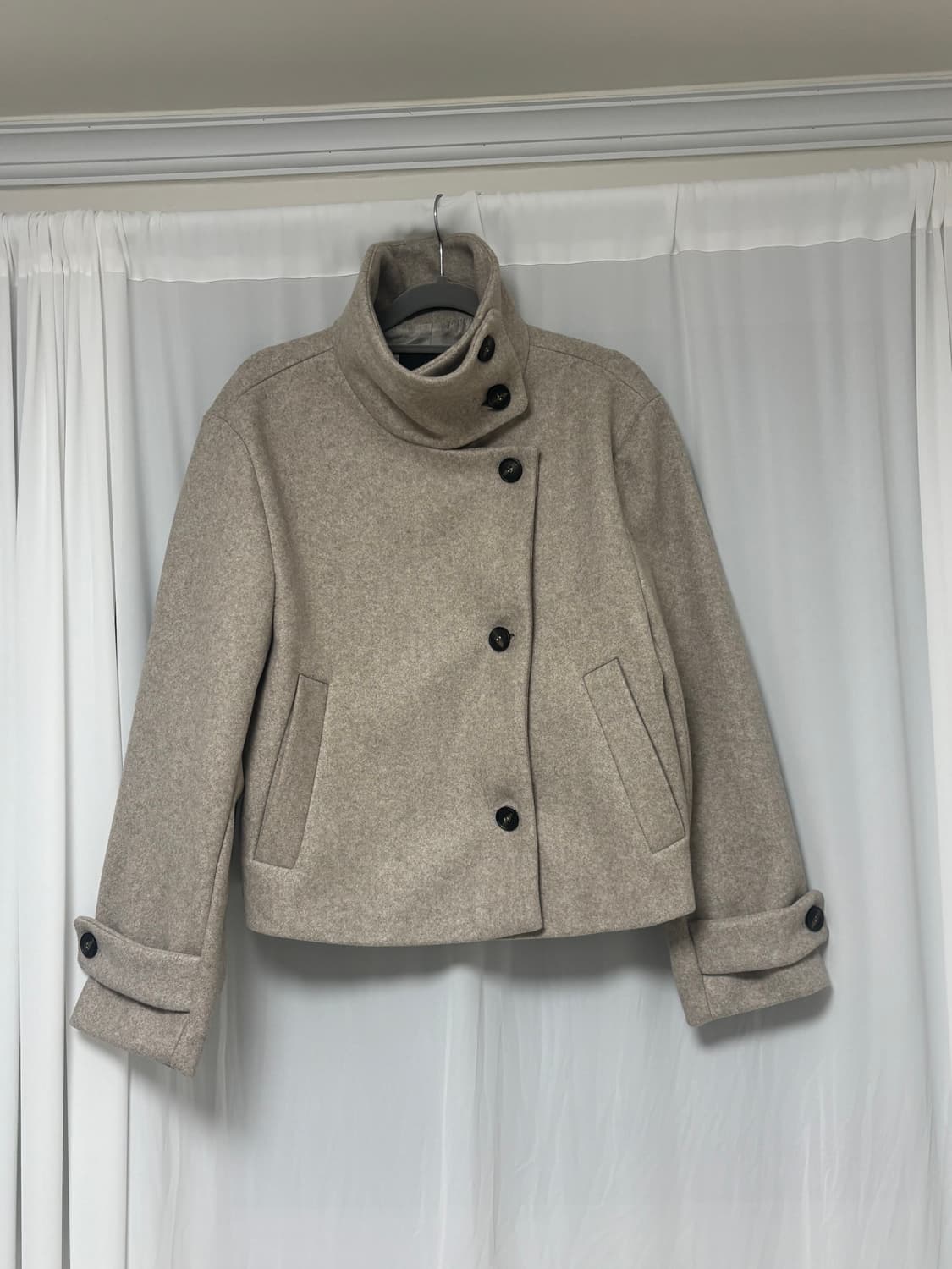 자라 하이넥 숏코트 베이지 s 상품이미지1