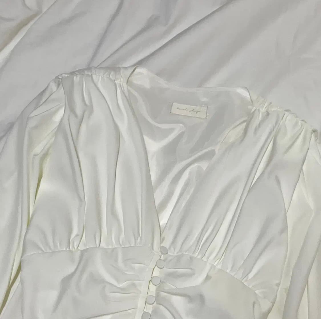 새상품 ) 화이트 비너스라인 로브원피스 상품이미지6