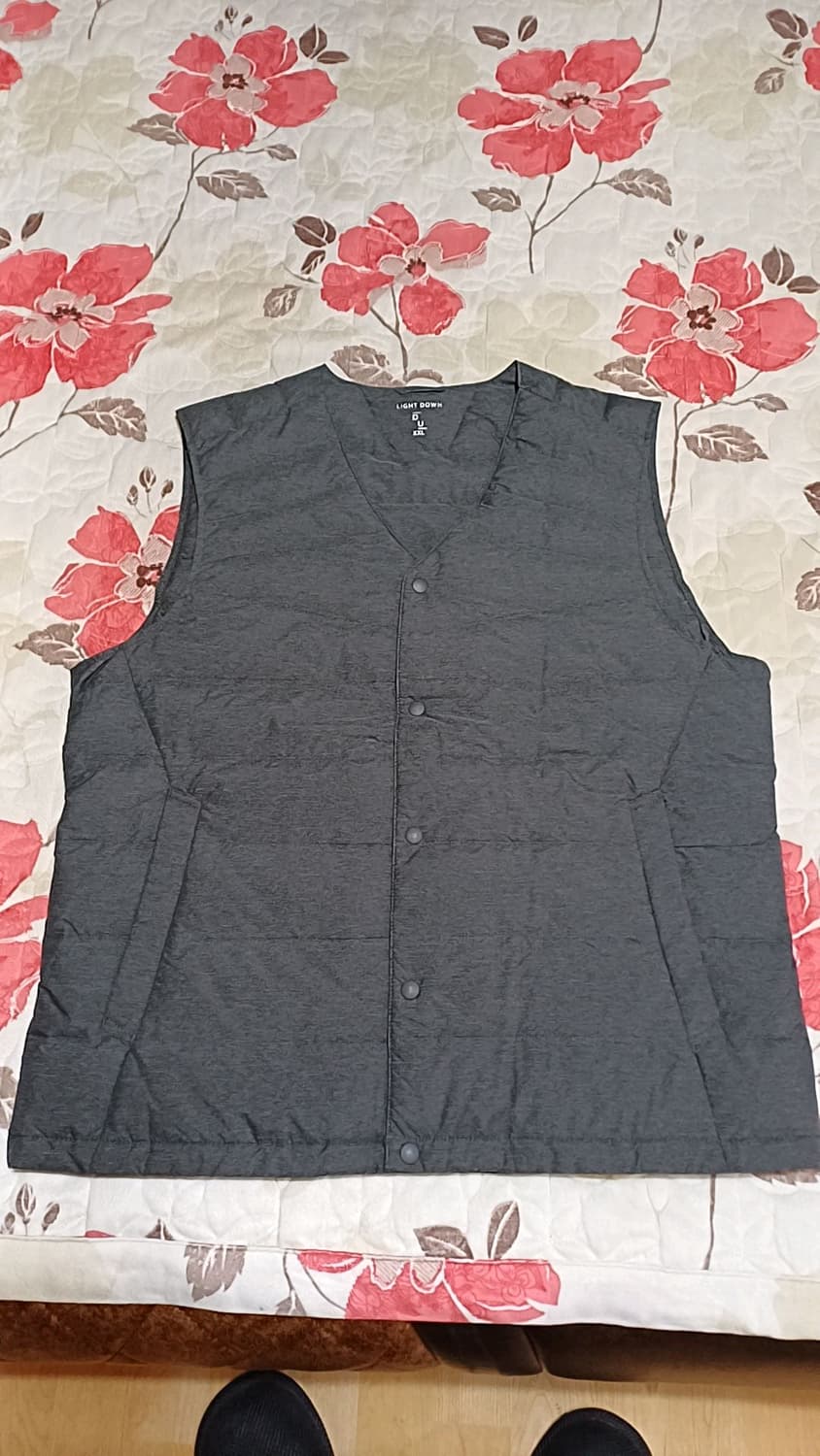 디자인유나이티드 초경량구스조끼 110 가슴57 기장69 상품이미지1