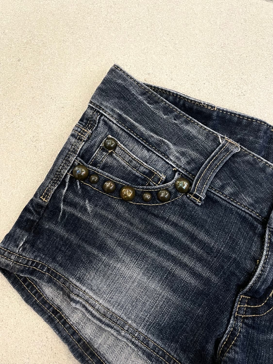 스터드 데님 숏츠 상품이미지2