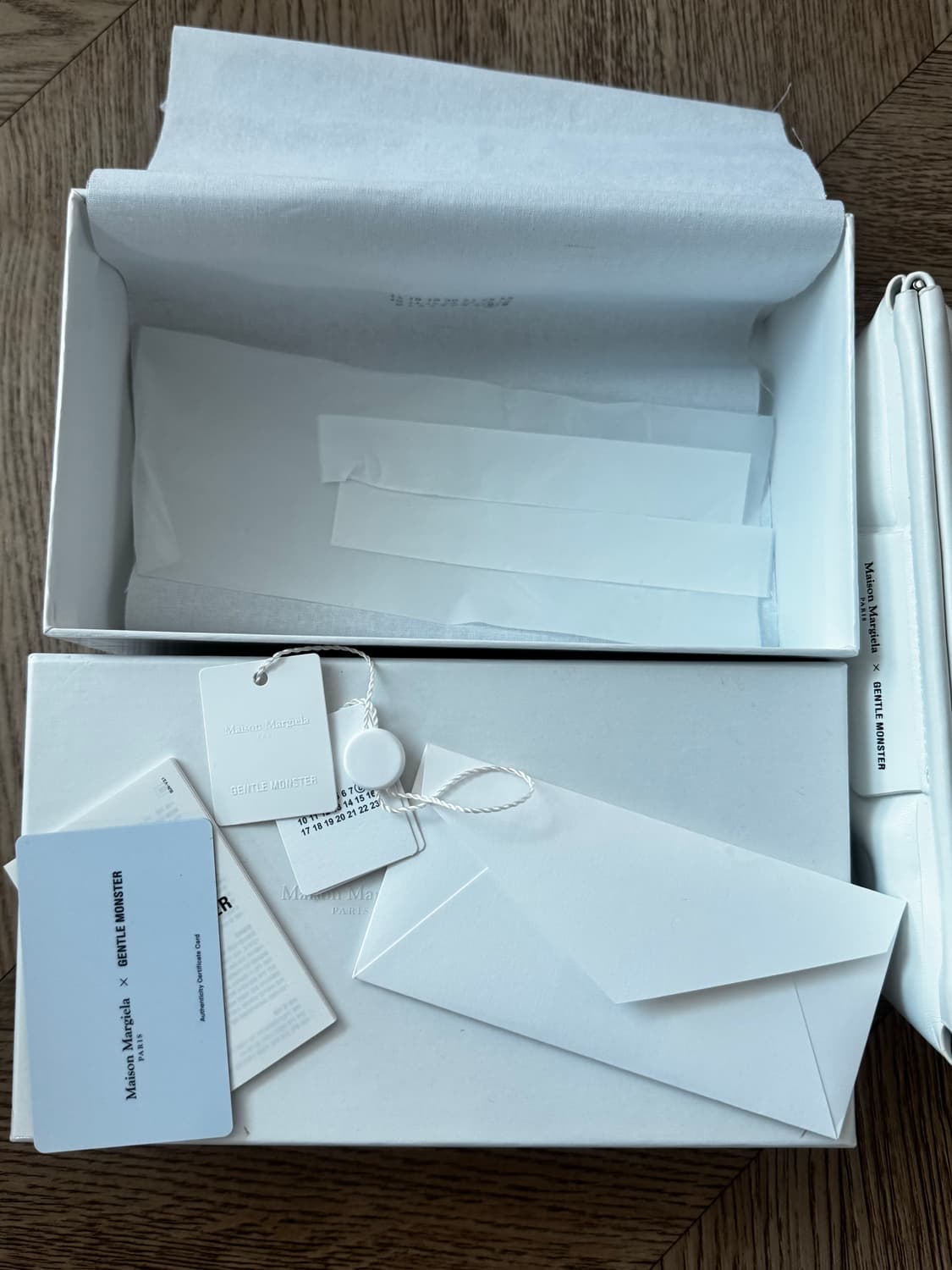 젠틀몬스터 마르지엘라 MM012-01  상품이미지3