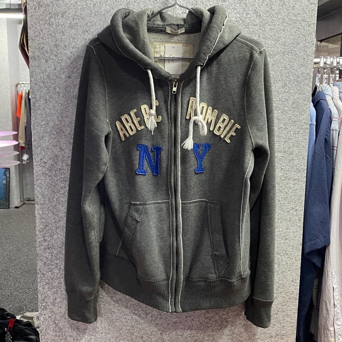 아베크롬비 앤 피치 그레이 아치로고 후드집업 B4186 상품이미지2