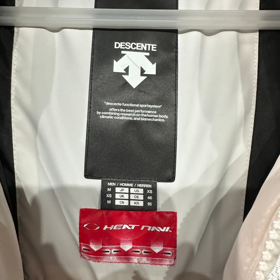 데상트 스위스스키 롱패딩 M 상품이미지4