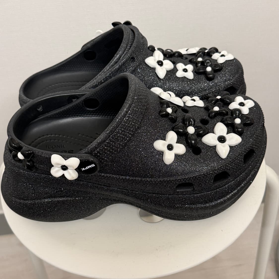 Crocs X SMFK bay clog black glitter 상품이미지2