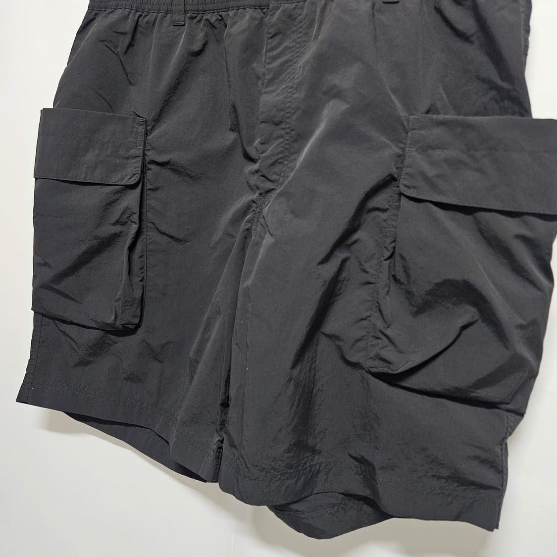유니클로 U 나일론 카고 반바지 2XL 상품이미지2