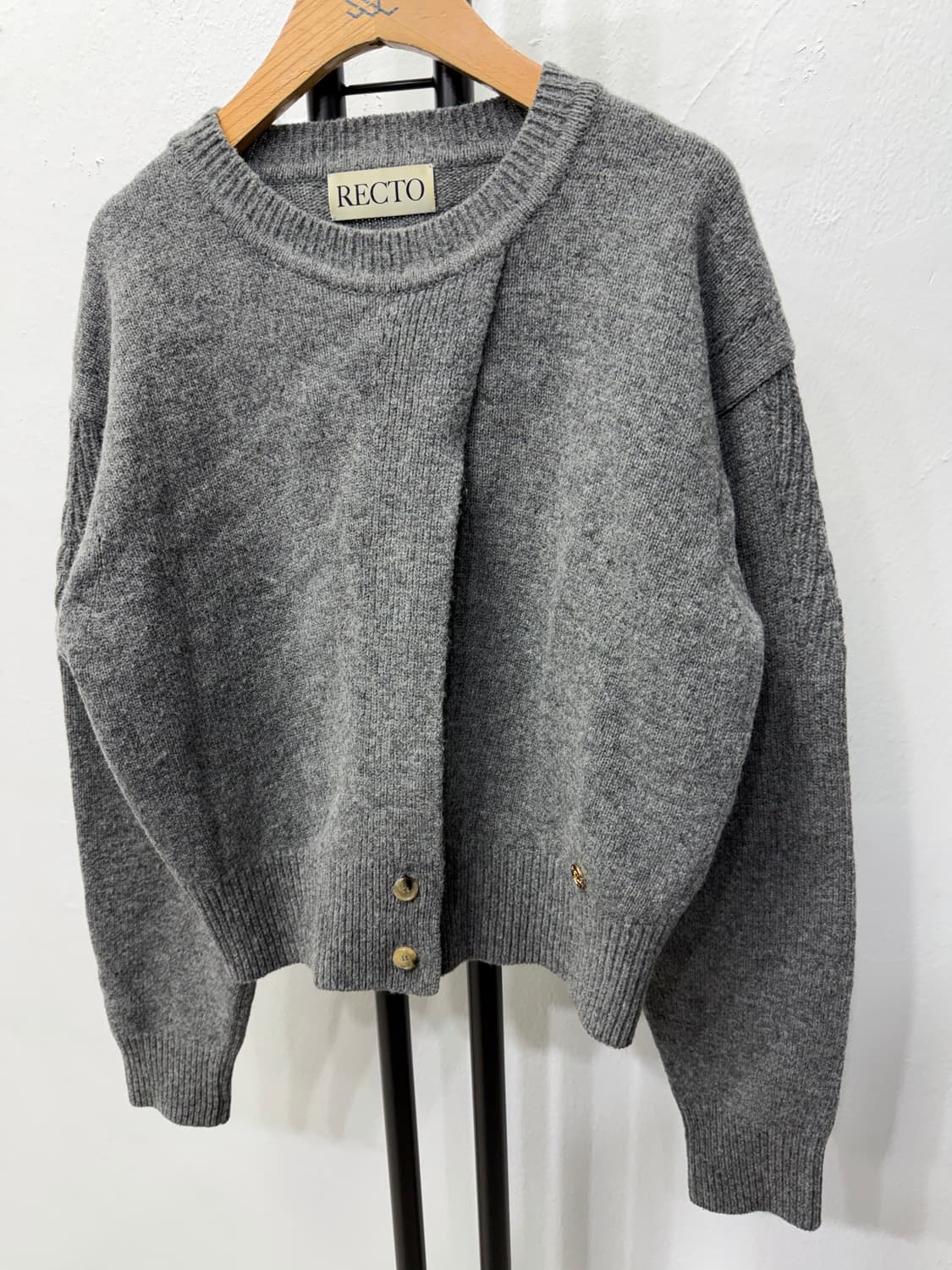 정품) 렉토 여성 회색 절개 니트 M 상품이미지3