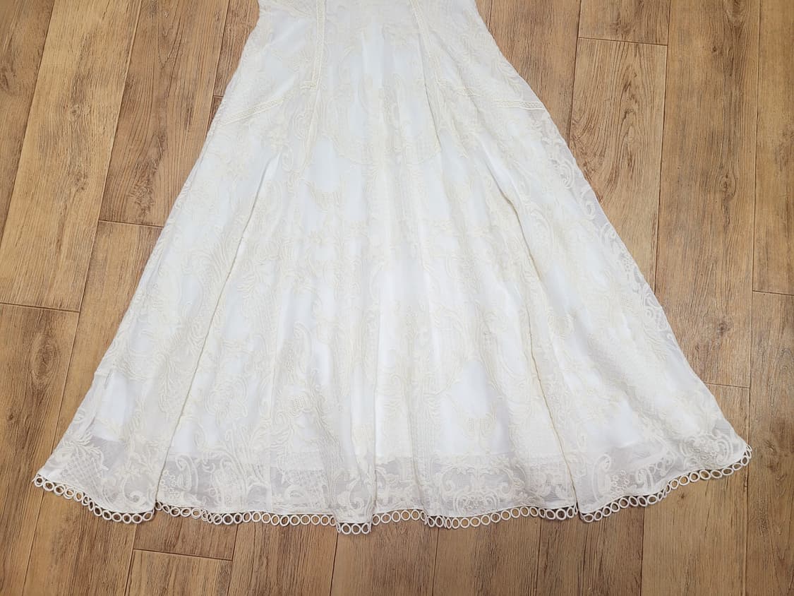 포에버뉴(forever new) 펀칭 자수원피스 44 상품이미지7