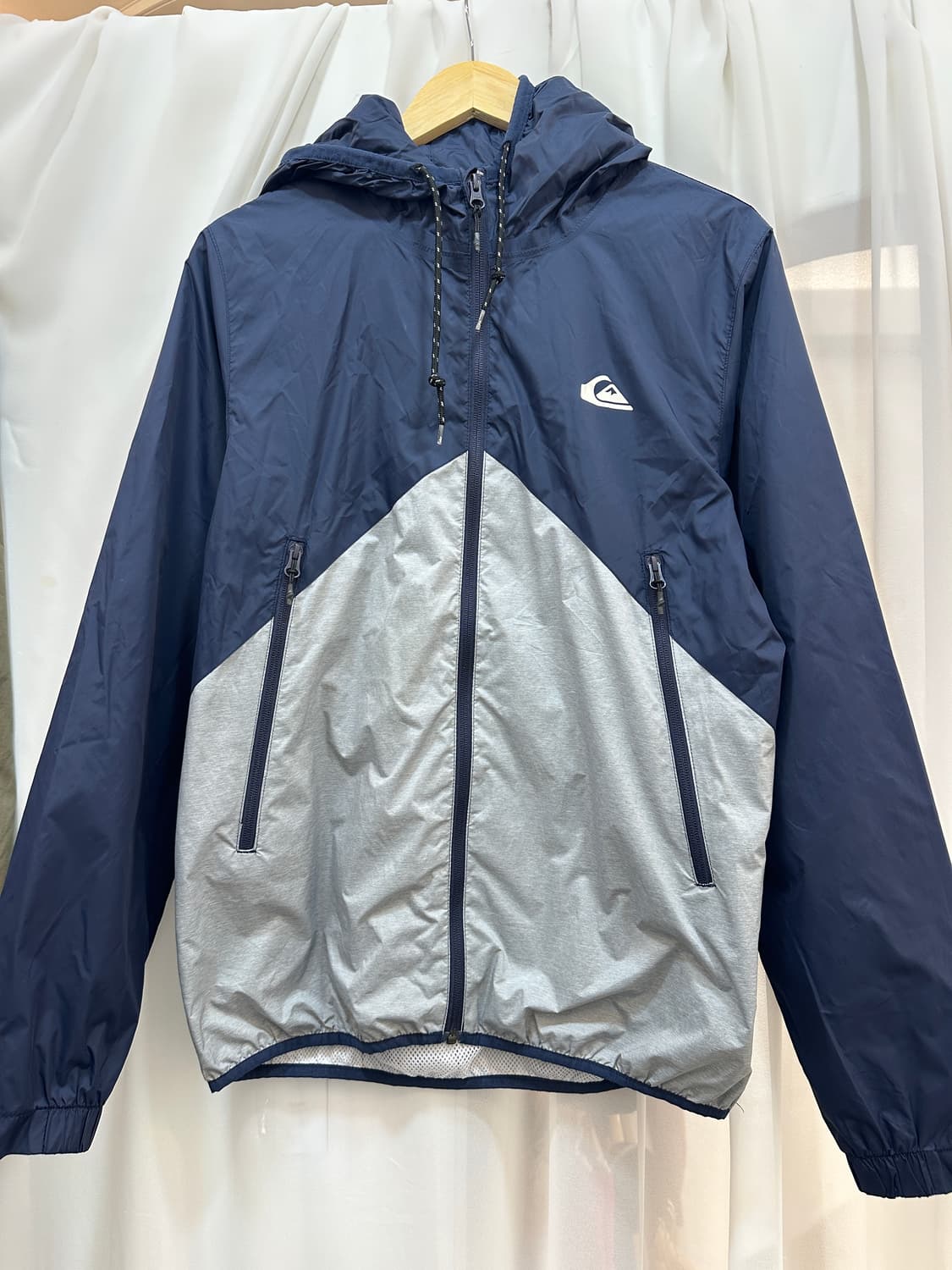 퀵실버 바람막이 L 상품이미지1