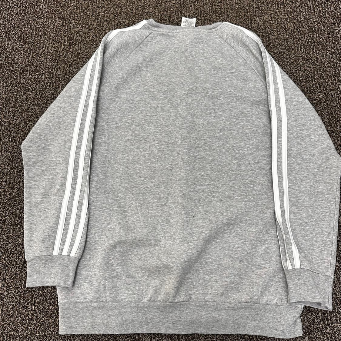 아디다스 기모 여성 맨투맨 그레이 S 상품이미지5